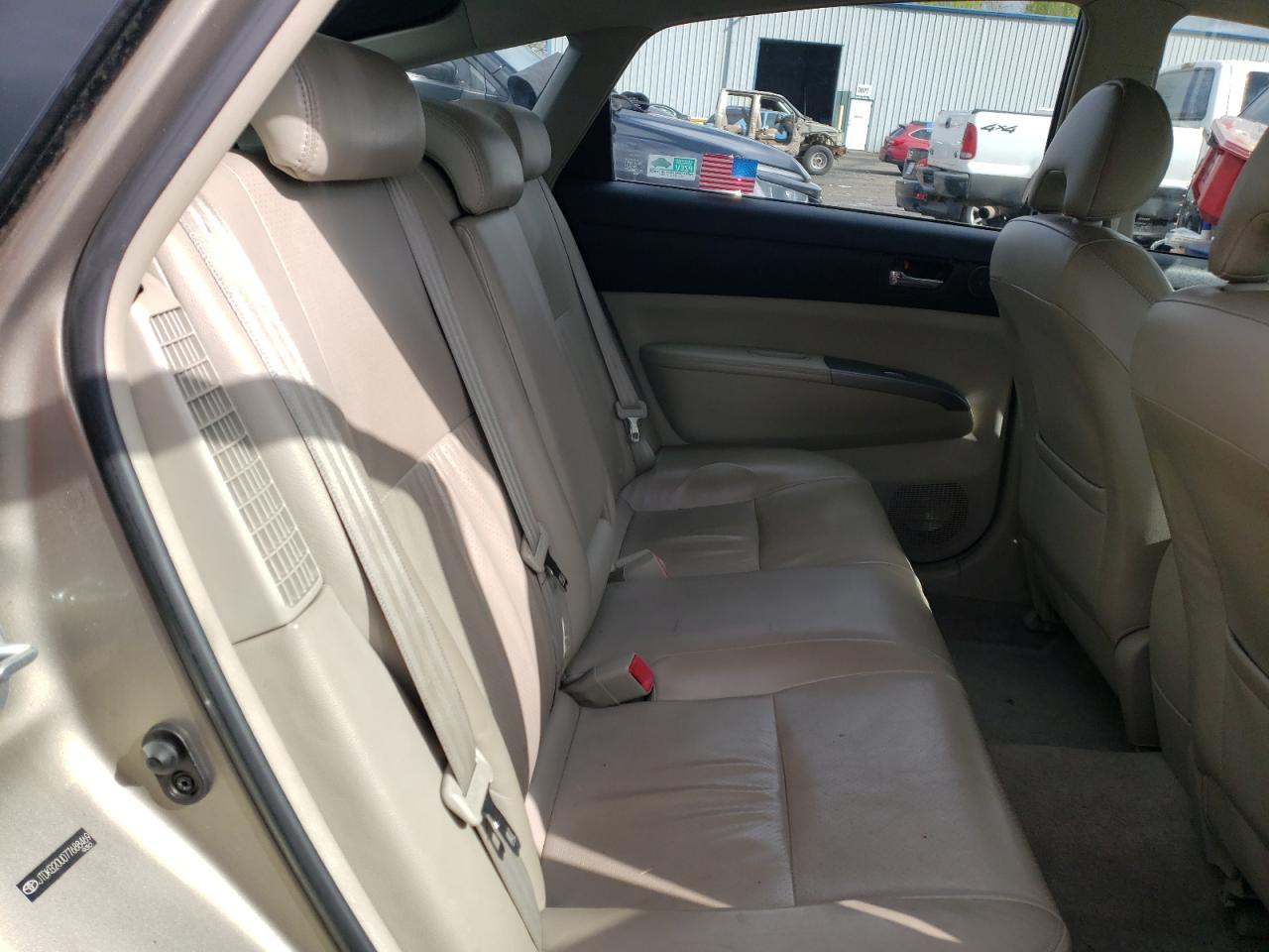 Photo 6 from auction – 2007 TOYOTA PRIUS with VIN JTDKB20U077688469