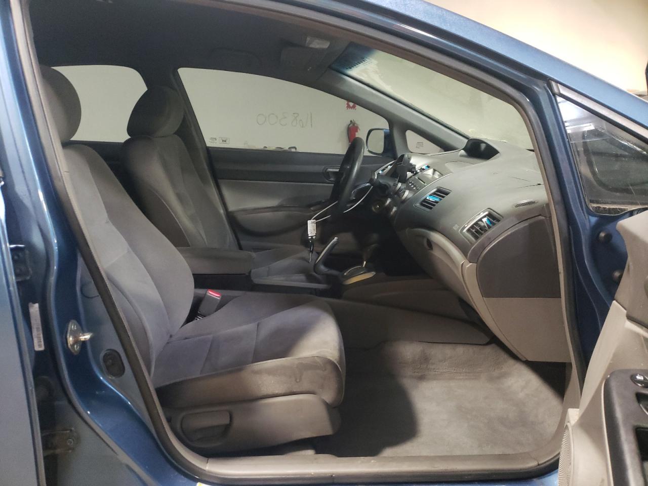 Photo 5 from auction – 2008 HONDA CIVIC LX with VIN 1HGFA16508L018137