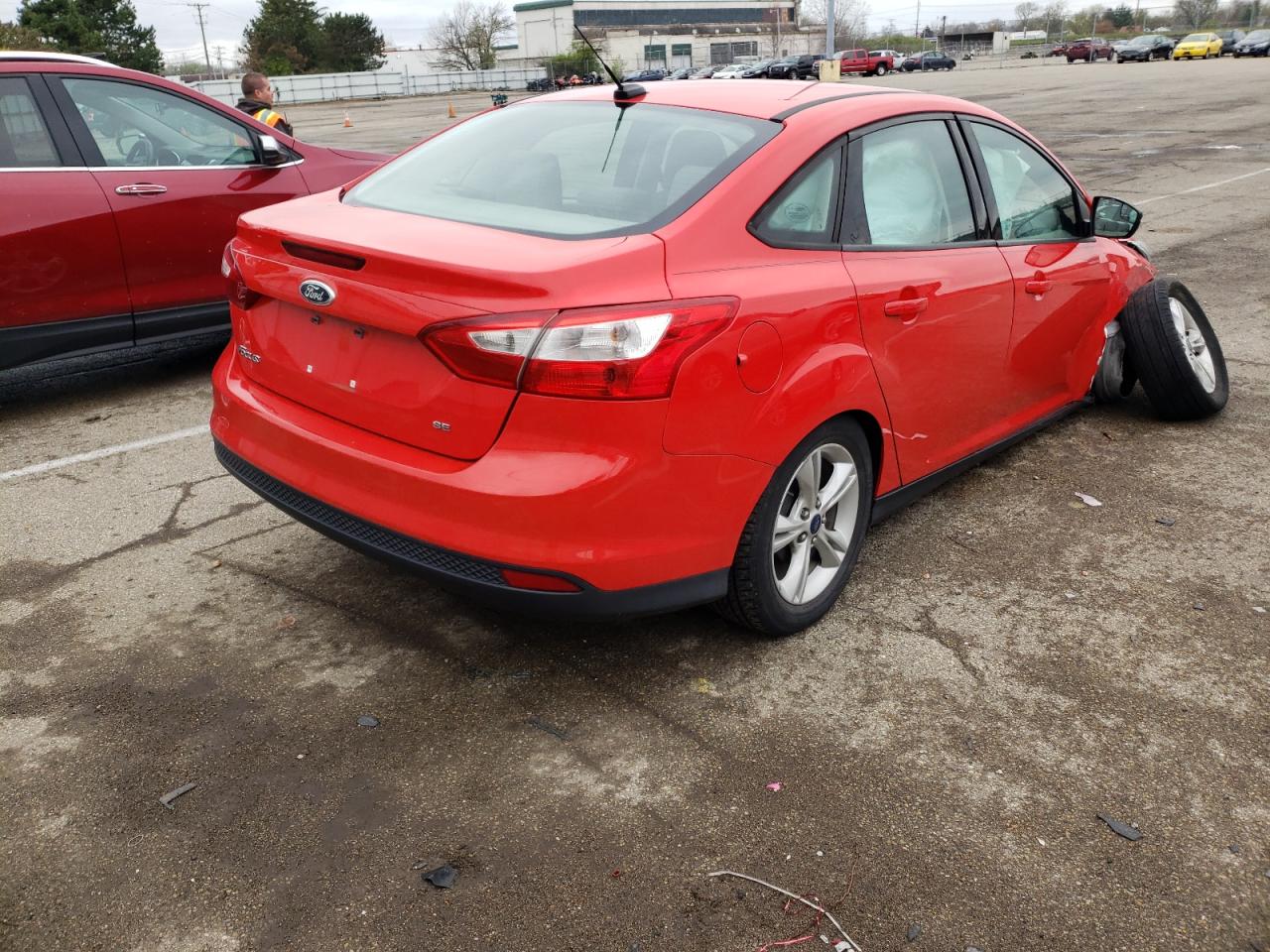 Photo 4 from auction – 2014 FORD FOCUS SE with VIN 1FADP3F23EL444251