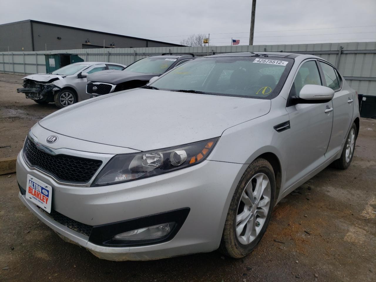 Photo 2 from auction – 2013 KIA OPTIMA EX with VIN 5XXGN4A75DG118035