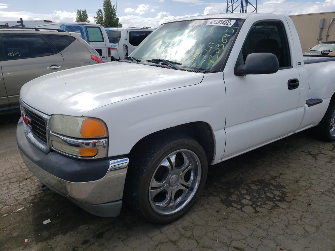 Photo 9 from auction – 2002 GMC NEW SIERRA with VIN 1GTEC14V32Z339892