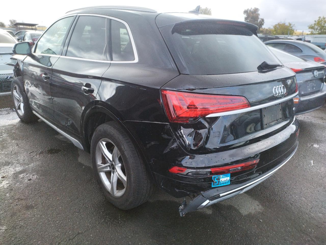 Photo 3 from auction – 2021 AUDI Q5 PREMIUM with VIN WA1AAAFYXM2021964