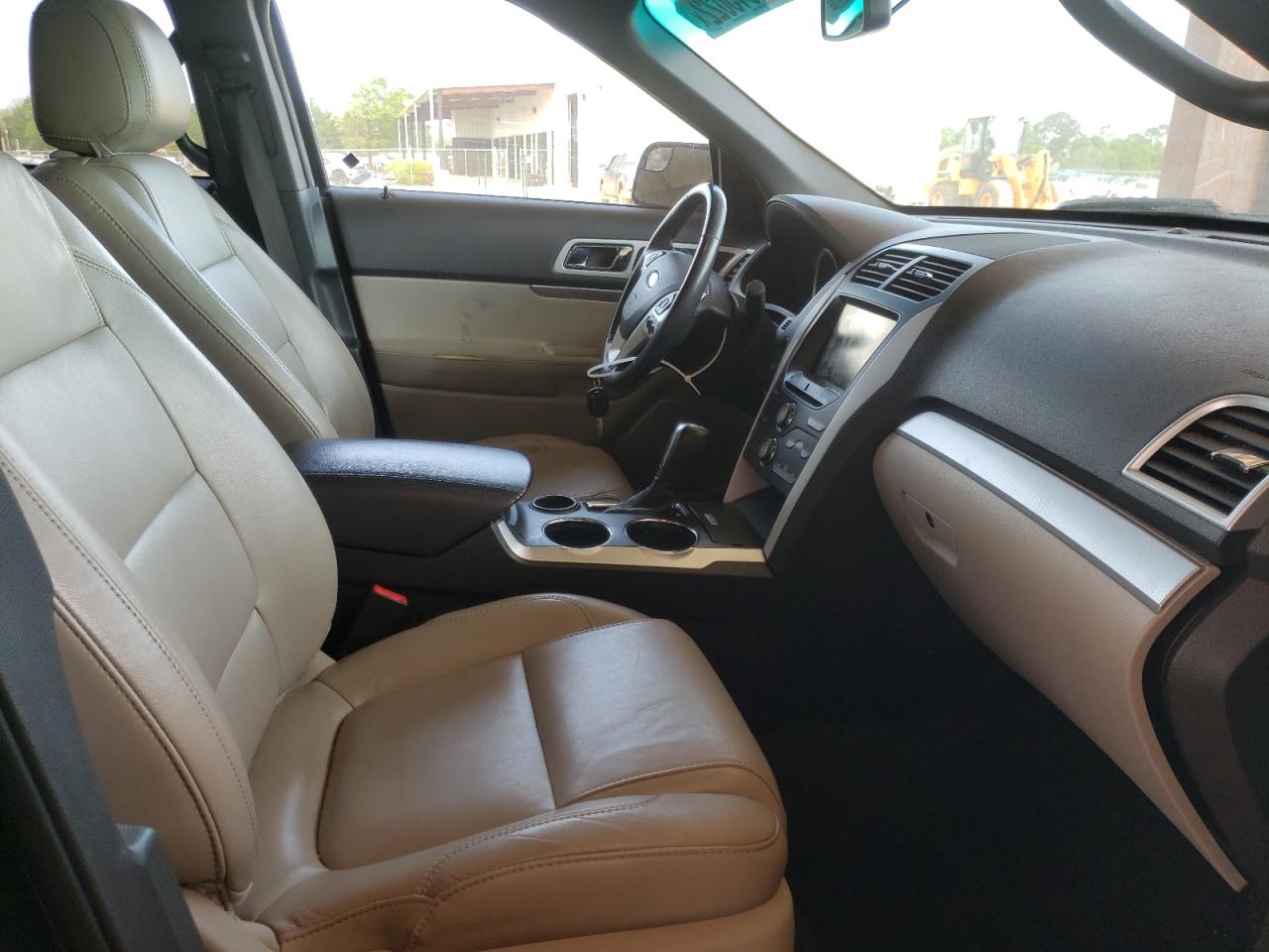 Photo 5 from auction – 2014 FORD EXPLORER X with VIN 1FM5K7D87EGA11144