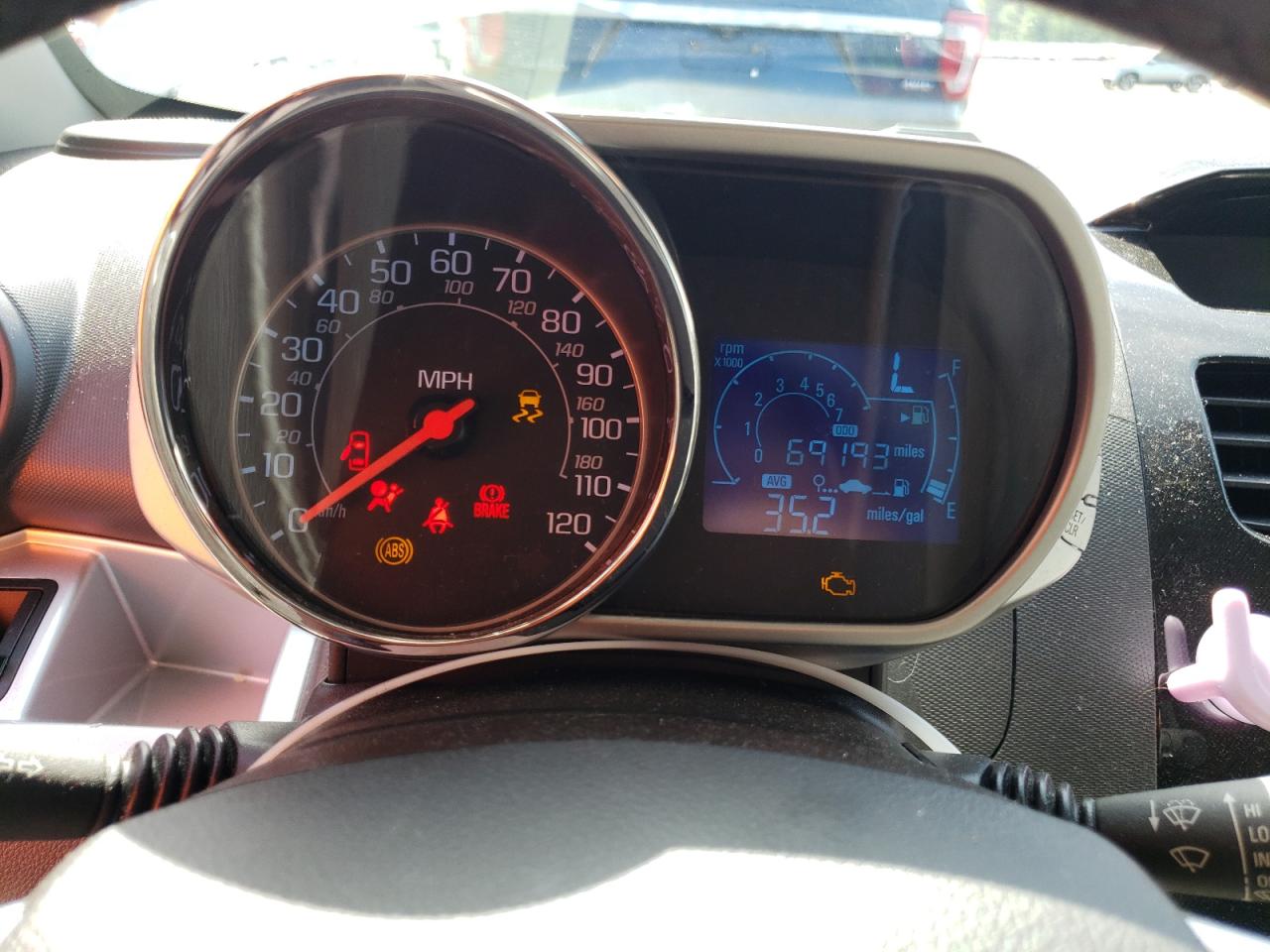 Photo 8 from auction – 2015 CHEVROLET SPARK 2LT with VIN KL8CF6S91FC712950