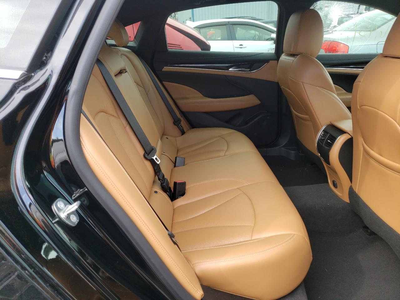 Photo 6 from auction – 2017 BUICK LACROSSE E with VIN 1G4ZP5SSXHU172163