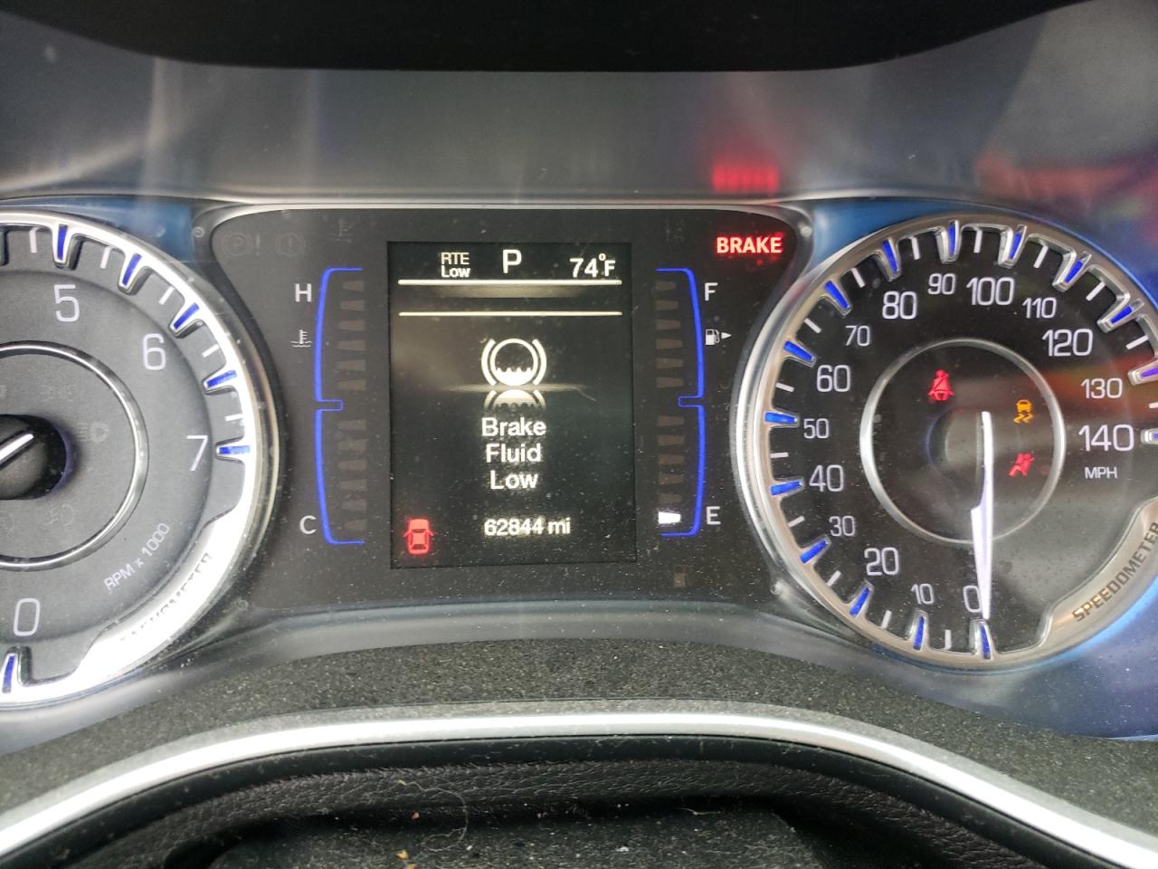 Photo 8 from auction – 2015 CHRYSLER 200 LIMITE with VIN 1C3CCCAB9FN535138