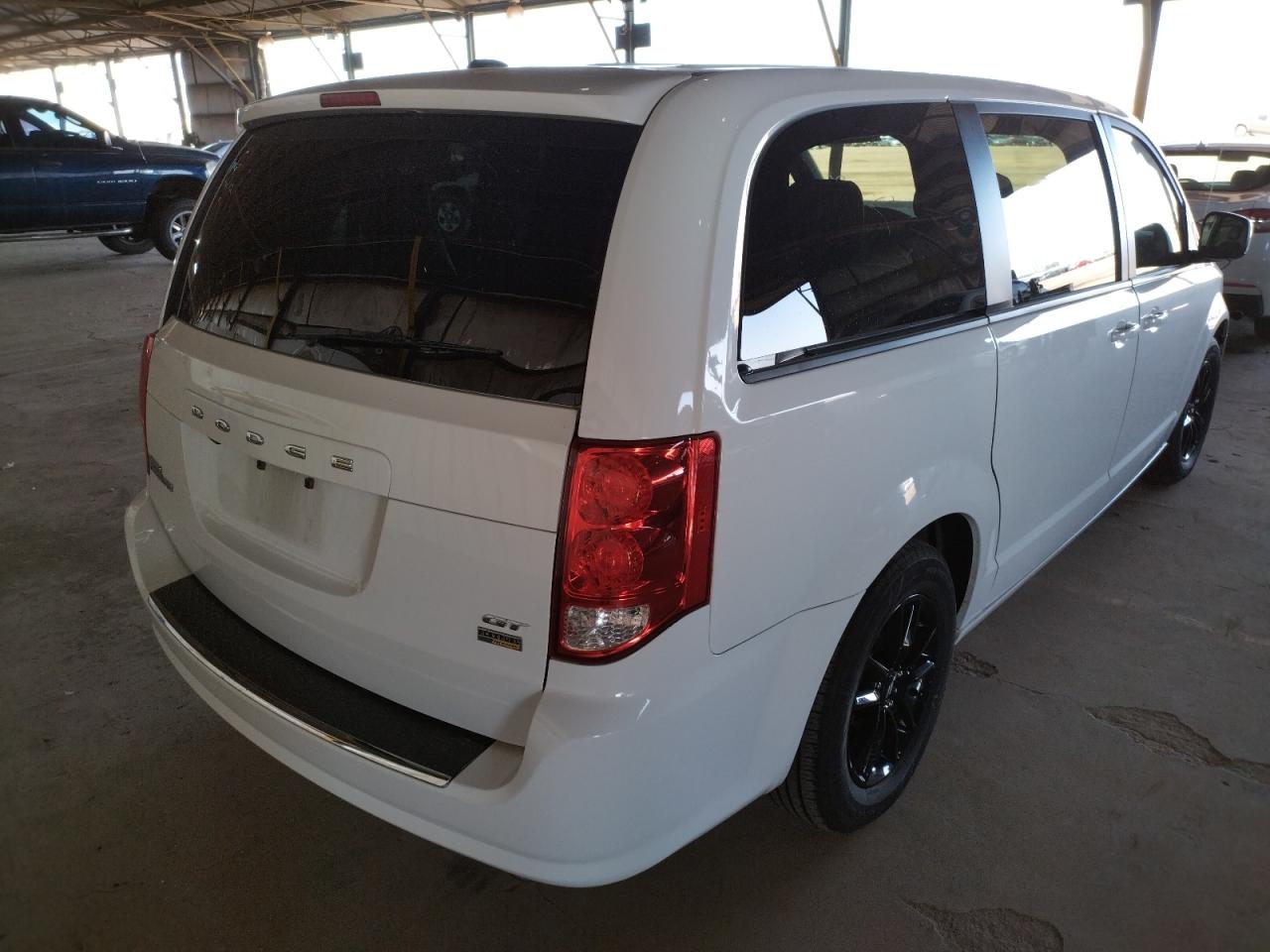 Photo 4 from auction – 2019 DODGE GRAND CARA with VIN 2C4RDGEG5KR764669
