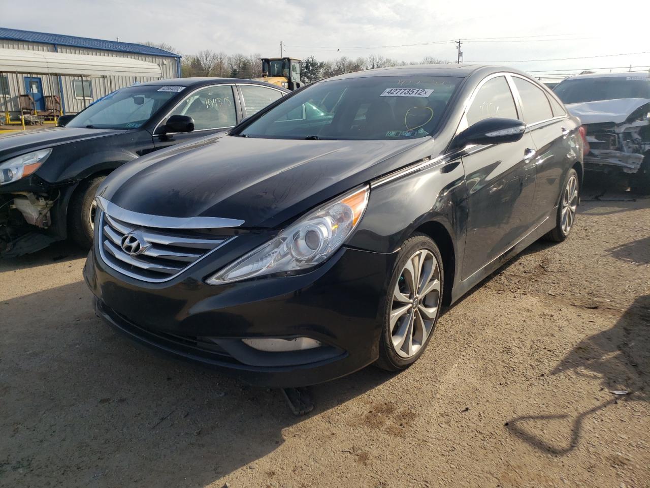 Photo 2 from auction – 2014 HYUNDAI SONATA SE with VIN 5NPEC4AC8EH861501