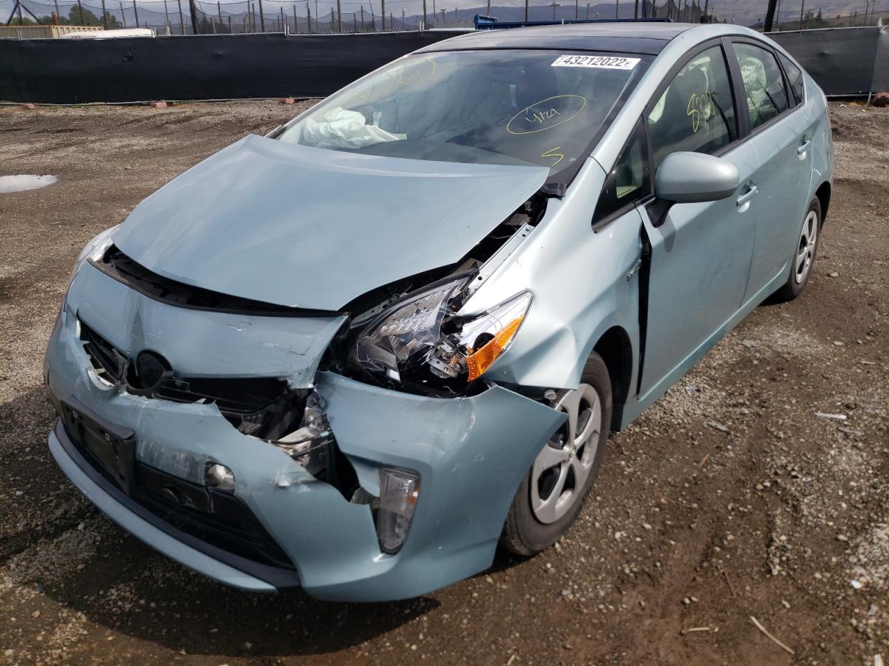 Photo 2 from auction – 2014 TOYOTA PRIUS with VIN JTDKN3DU6E1849821