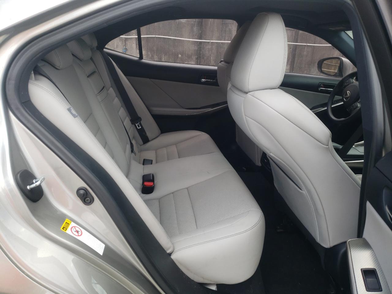 Photo 6 from auction – 2015 LEXUS IS 350 with VIN JTHBE1D20F5021968