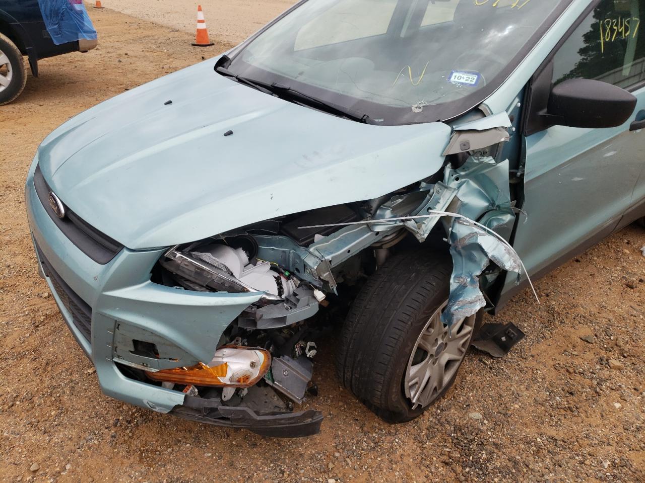 Photo 9 from auction – 2013 FORD ESCAPE S with VIN 1FMCU0F76DUC70141