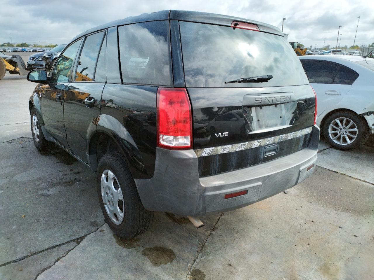 Photo 3 from auction – 2005 SATURN VUE with VIN 5GZCZ33D75S863942