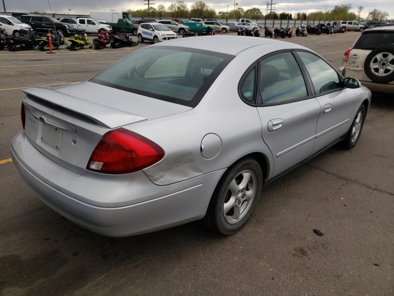 Photo 4 from auction – 2003 FORD TAURUS SE with VIN 1FAFP53293G150268
