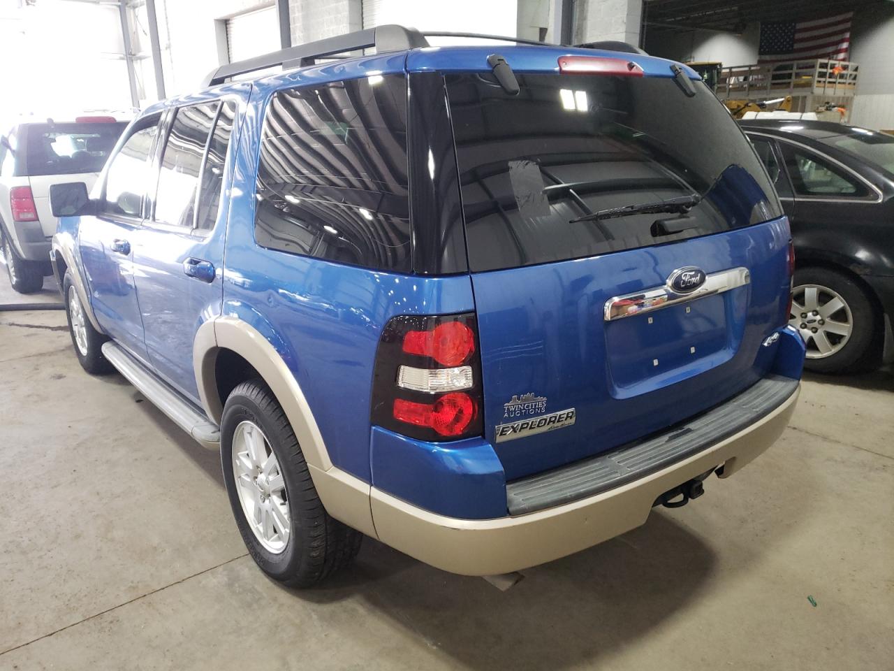 Photo 3 from auction – 2010 FORD EXPLORER E with VIN 1FMEU7EE0AUA35523
