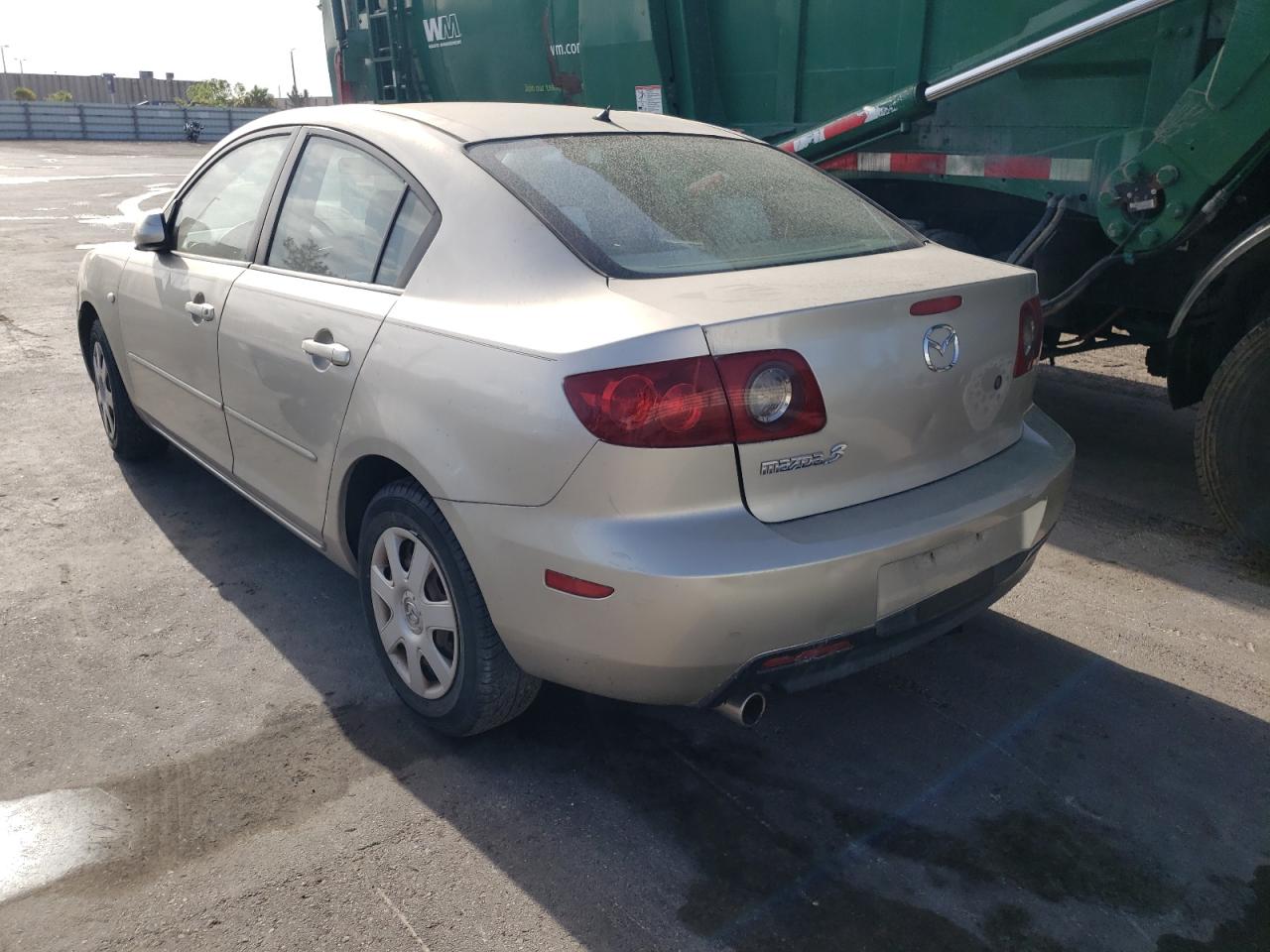 Photo 3 from auction – 2005 MAZDA 3 I with VIN JM1BK12F051267988