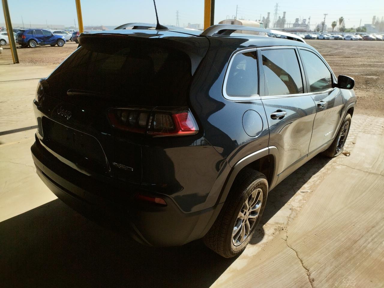 Photo 4 from auction – 2021 JEEP CHEROKEE L with VIN 1C4PJLLB2MD114980
