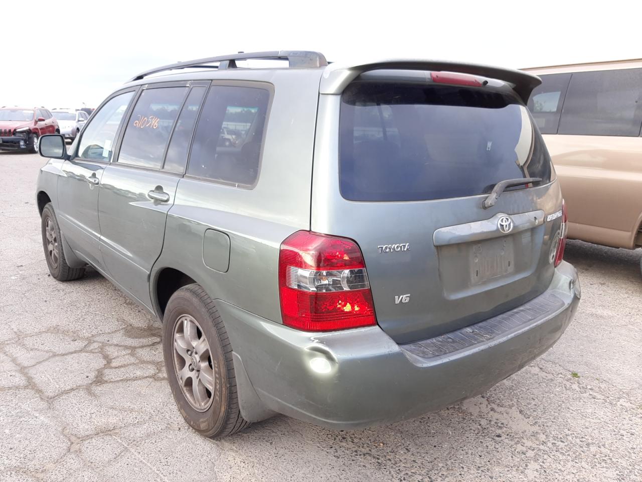 Photo 3 from auction – 2005 TOYOTA HIGHLANDER with VIN JTEDP21AX50058801