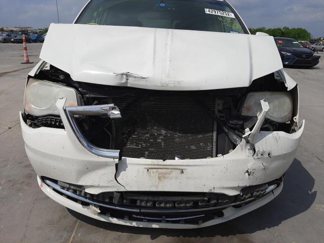 Photo 9 from auction – 2013 CHRYSLER TOWN & COU with VIN 2C4RC1BGXDR657558