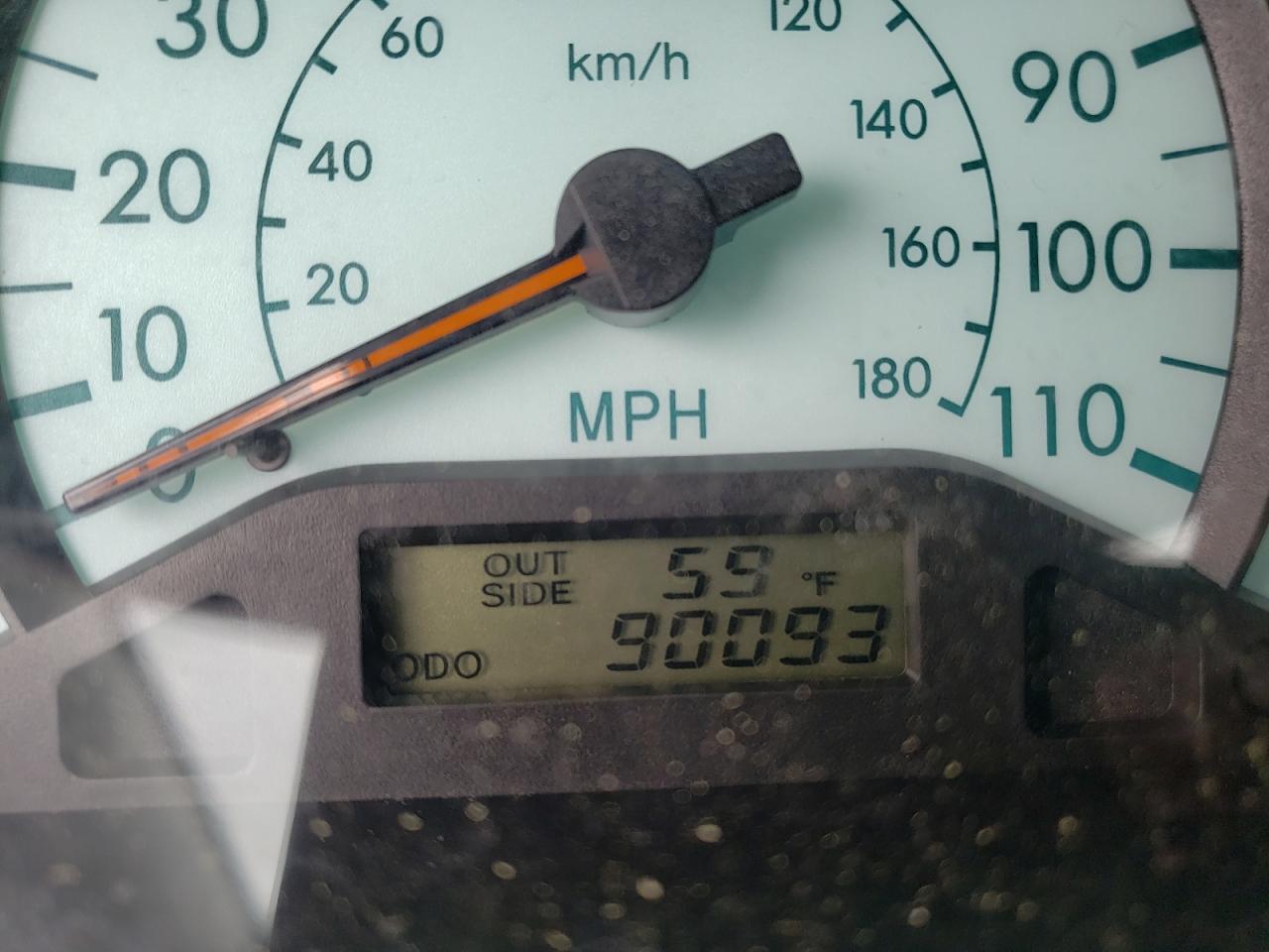 Photo 8 from auction – 2004 TOYOTA COROLLA CE with VIN JTDBR32E442044053