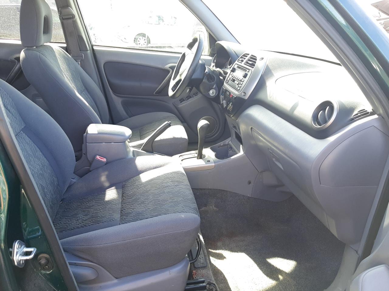 Photo 5 from auction – 2002 TOYOTA RAV4 with VIN JTEGH20V920048965