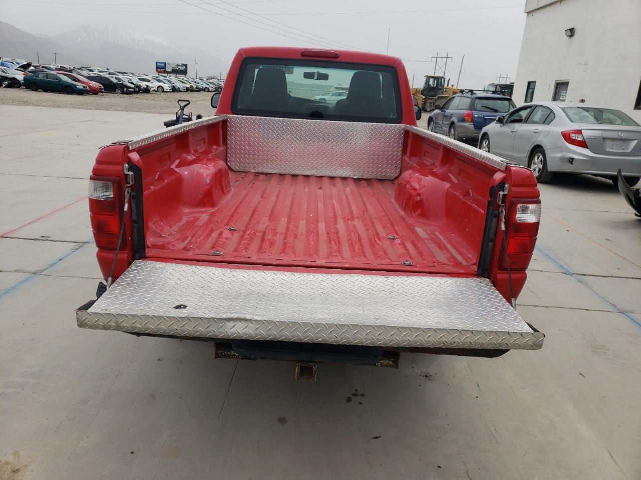 Photo 6 from auction – 2004 FORD RANGER with VIN 1FTYR10U64PA75445