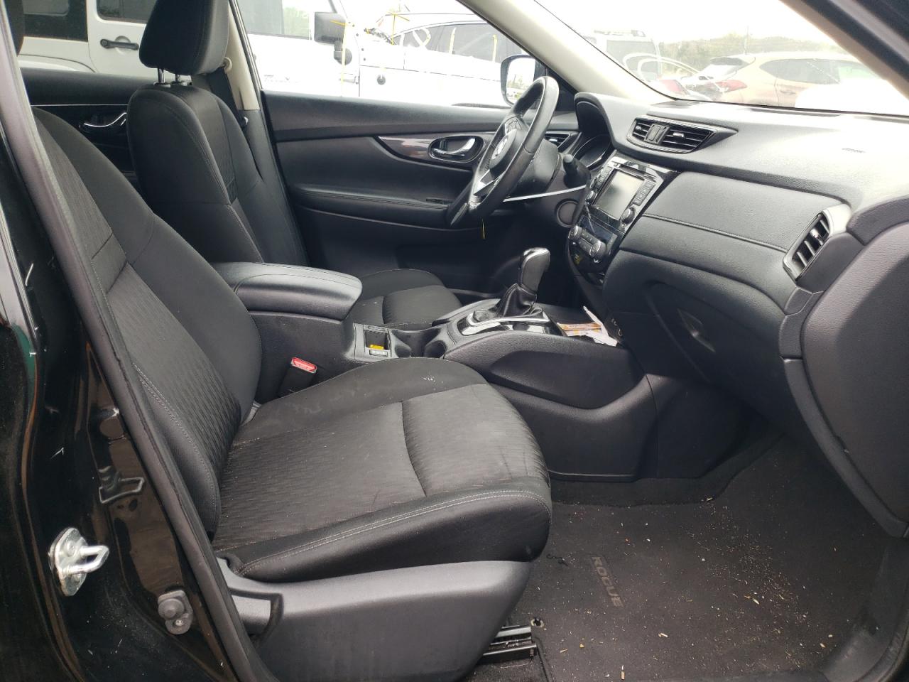 Photo 5 from auction – 2018 NISSAN ROGUE S with VIN KNMAT2MV6JP502498