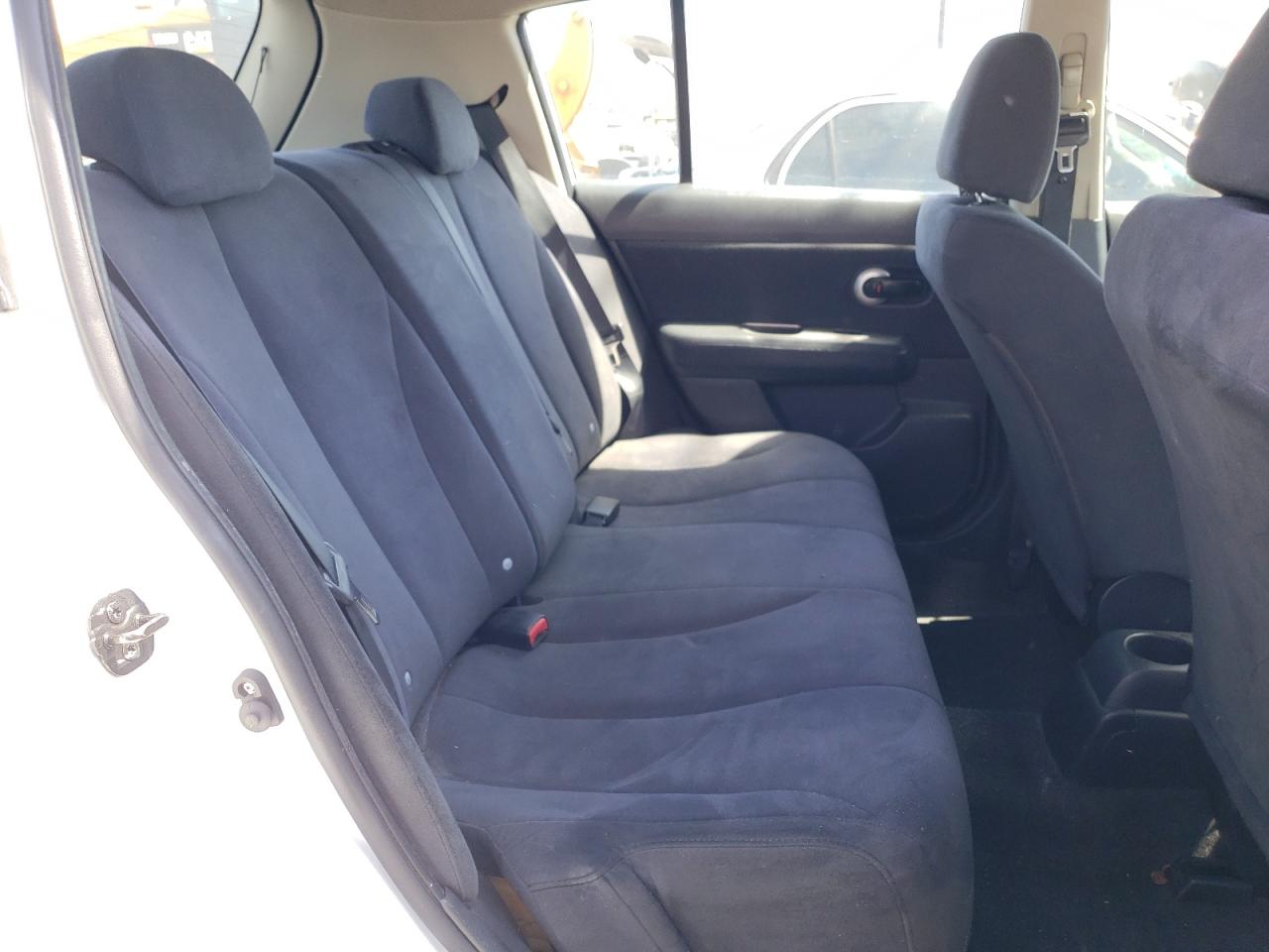 Photo 6 from auction – 2008 NISSAN VERSA S with VIN 3N1BC13EX8L433730