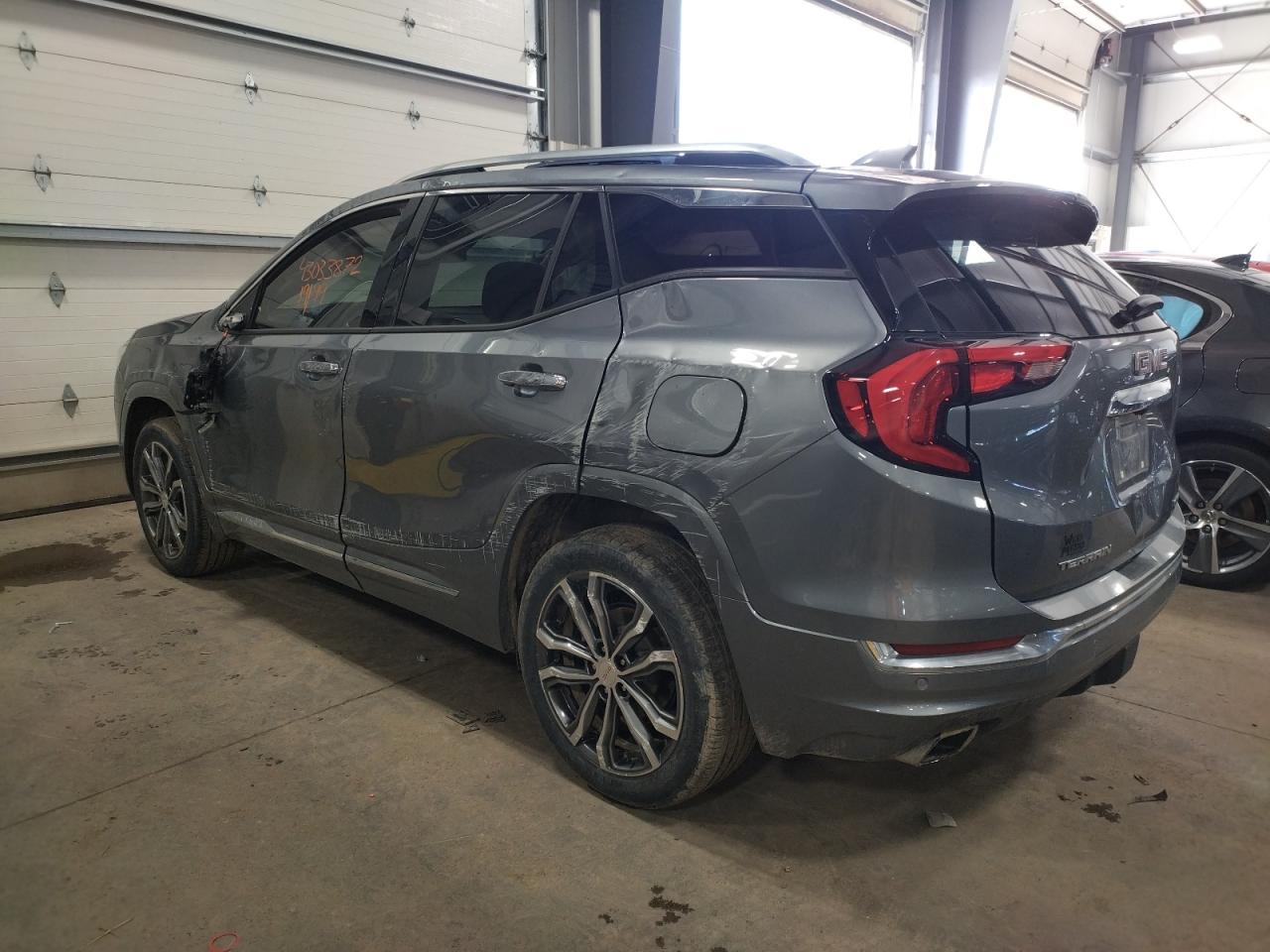 Photo 3 from auction – 2020 GMC TERRAIN DE with VIN 3GKALXEX6LL101971