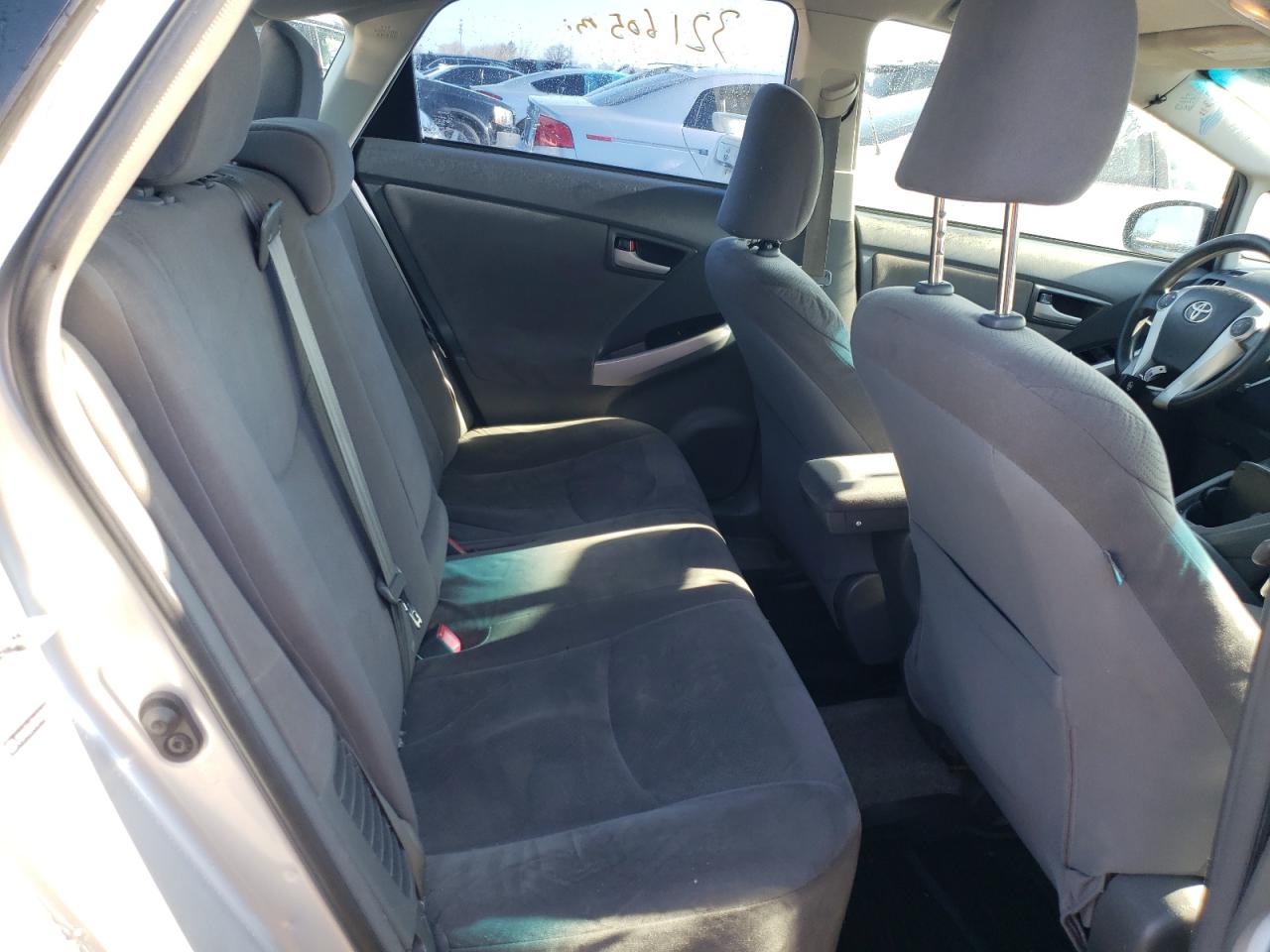 Photo 6 from auction – 2011 TOYOTA PRIUS with VIN JTDKN3DU7B1372778
