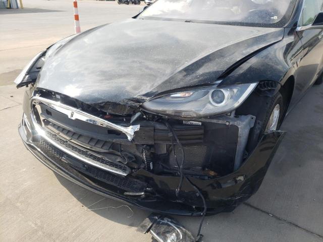 Photo 9 from auction – 2013 TESLA MODEL S with VIN 5YJSA1CN1DFP20840