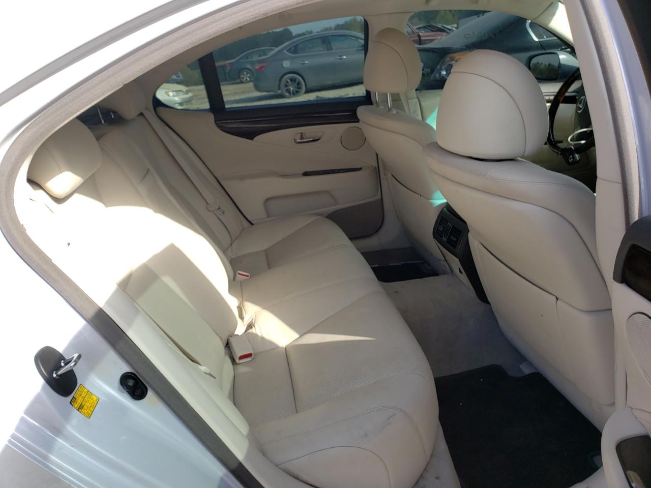 Photo 6 from auction – 2008 LEXUS LS 460 with VIN JTHBL46F585070660