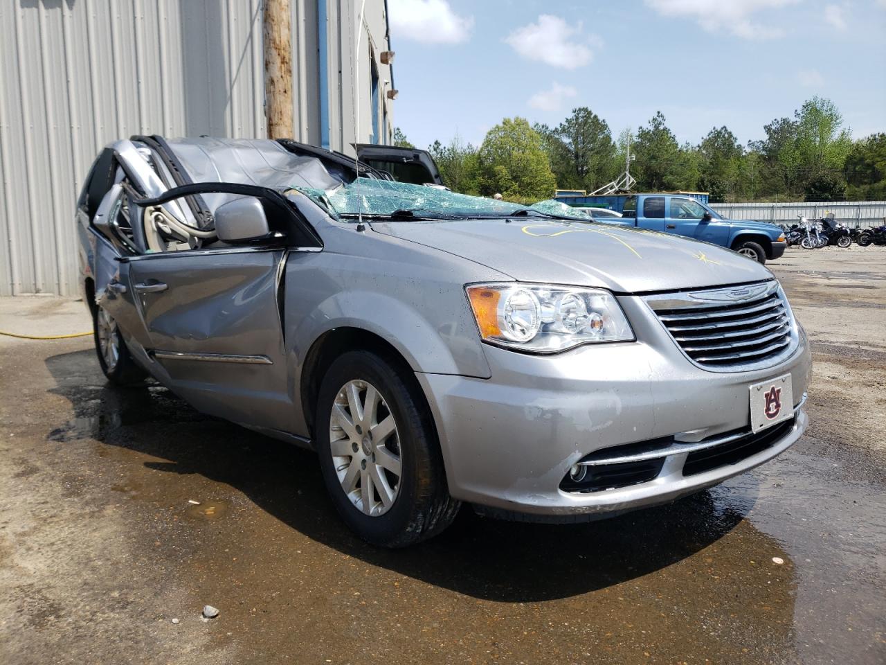 CHRYSLER TOWN & COU 2016 с VIN 2C4RC1BG3GR222000 - Фото с аукциона