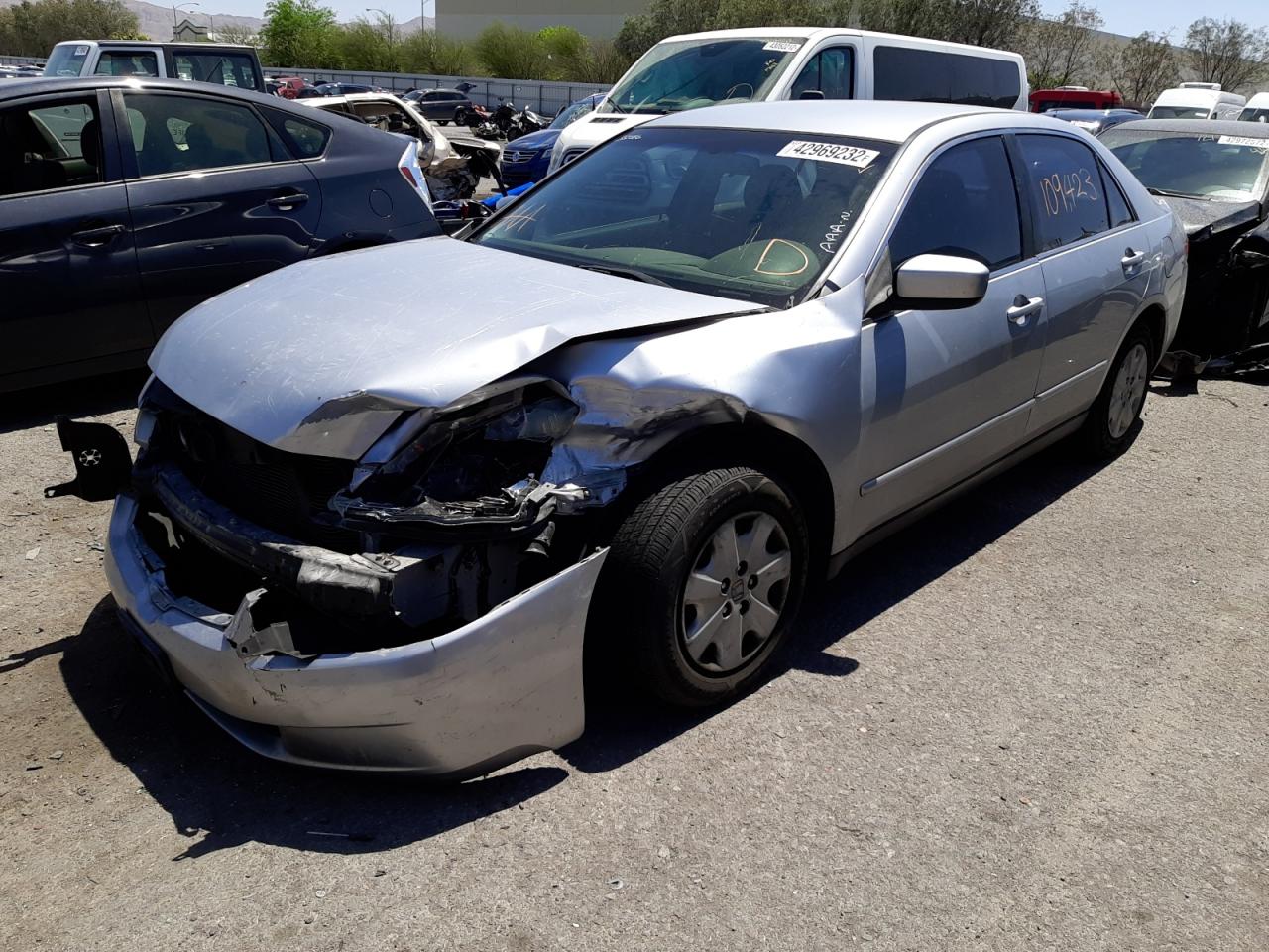 Photo 2 from auction – 2004 HONDA ACCORD LX with VIN JHMCM56434C028757