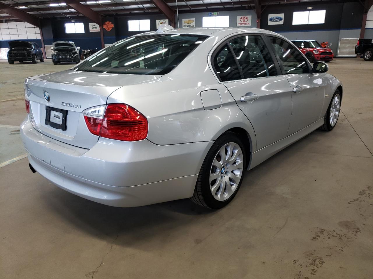 صورة رقم 4 من المزاد - 2006 BMW 330 XI مع VIN WBAVD33576KV60479