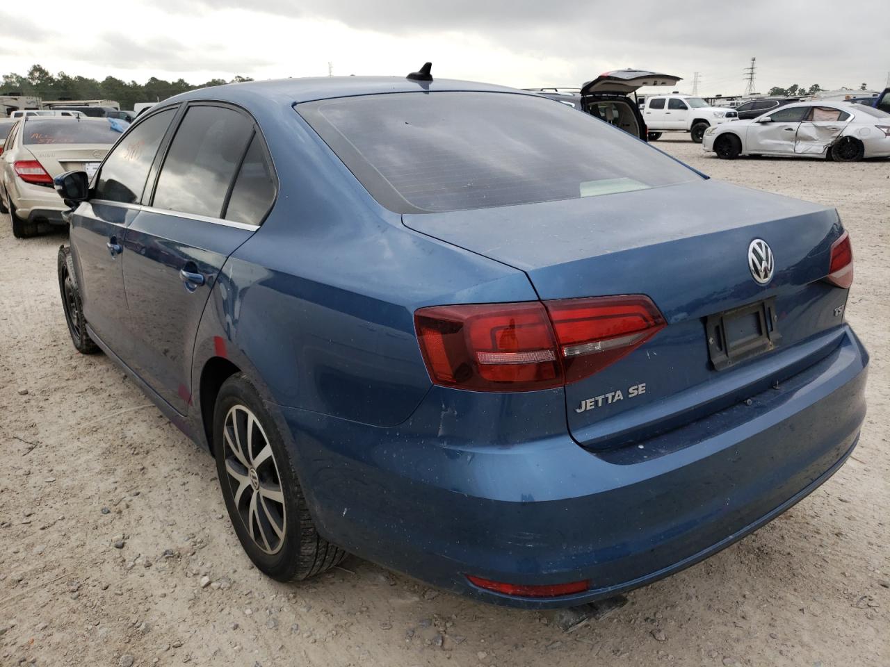 Photo 3 from auction – 2017 VOLKSWAGEN JETTA SE with VIN 3VWDB7AJ5HM262629