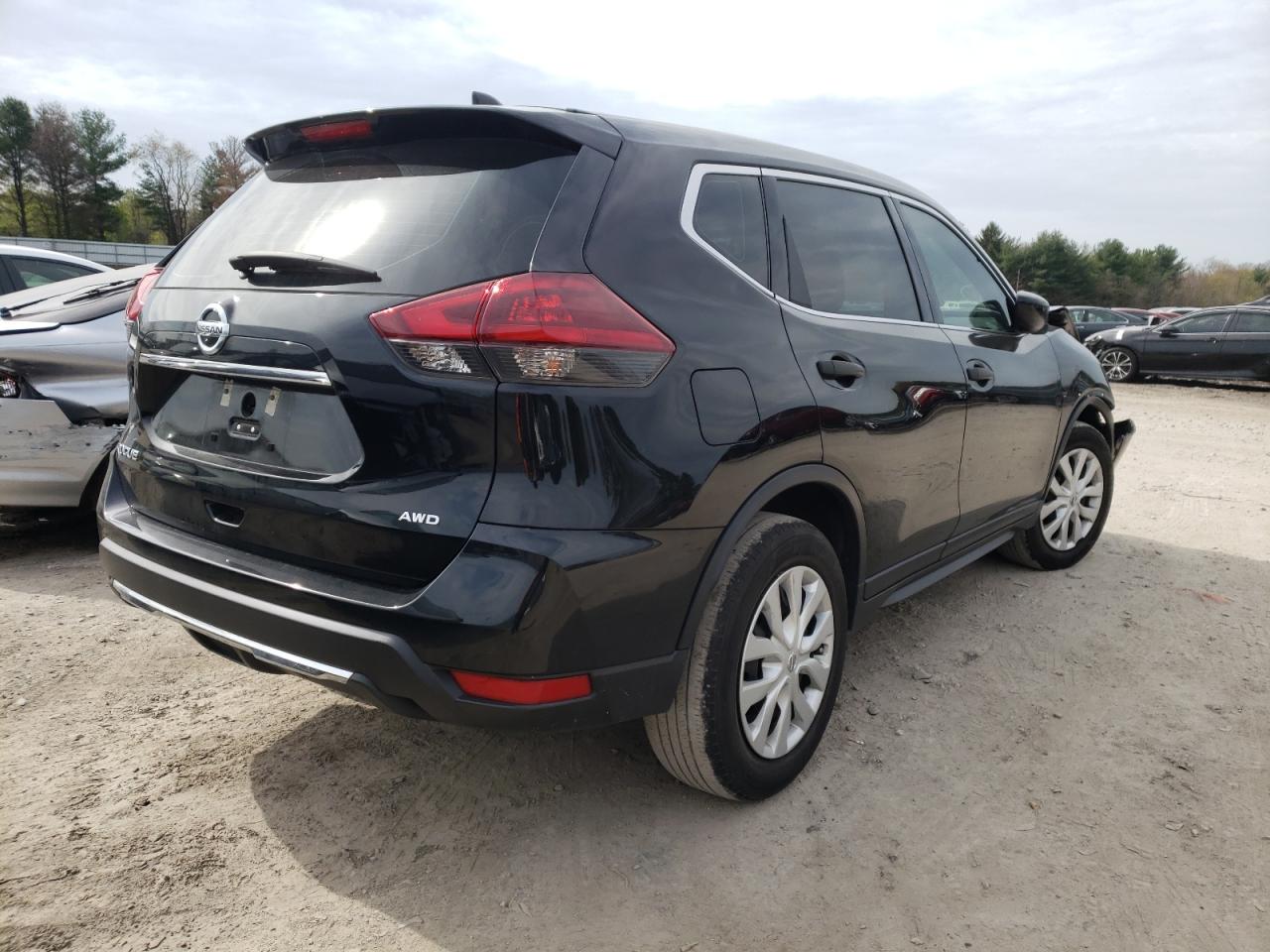 Photo 4 from auction – 2019 NISSAN ROGUE S with VIN 5N1AT2MV7KC798085