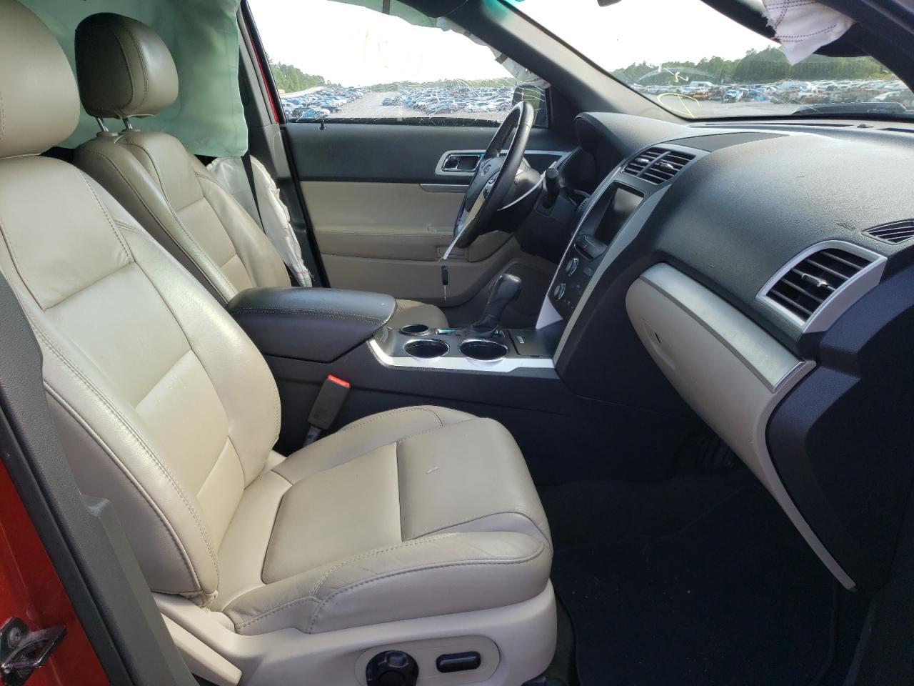 Zdjęcie 5 z aukcji – 2013 FORD EXPLORER X z VIN 1FM5K7D84DGC57812