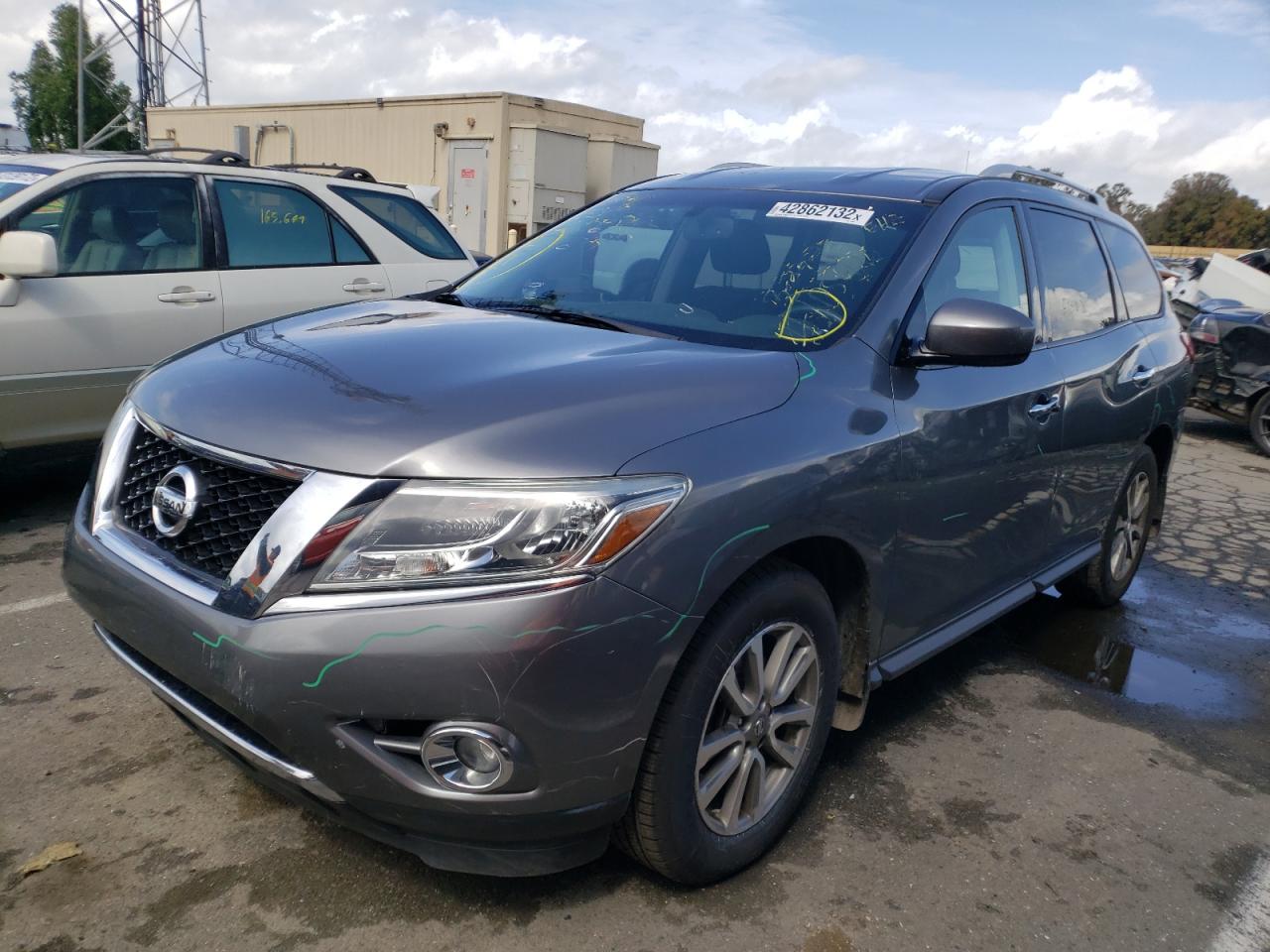 Photo 2 from auction – 2016 NISSAN PATHFINDER with VIN 5N1AR2MN9GC615002