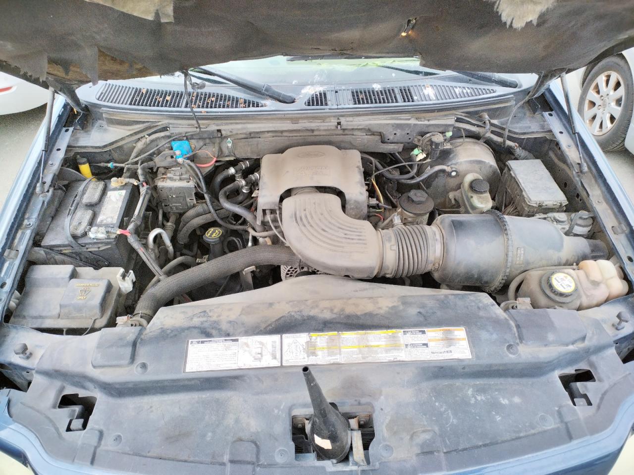 Photo 7 from auction – 2002 FORD EXPEDITION with VIN 1FMRU17WX2LA71232