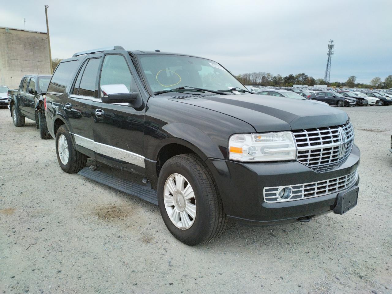LINCOLN NAVIGATOR 2014 with VIN 5LMJJ2J59EEL07807 - Photo from auction