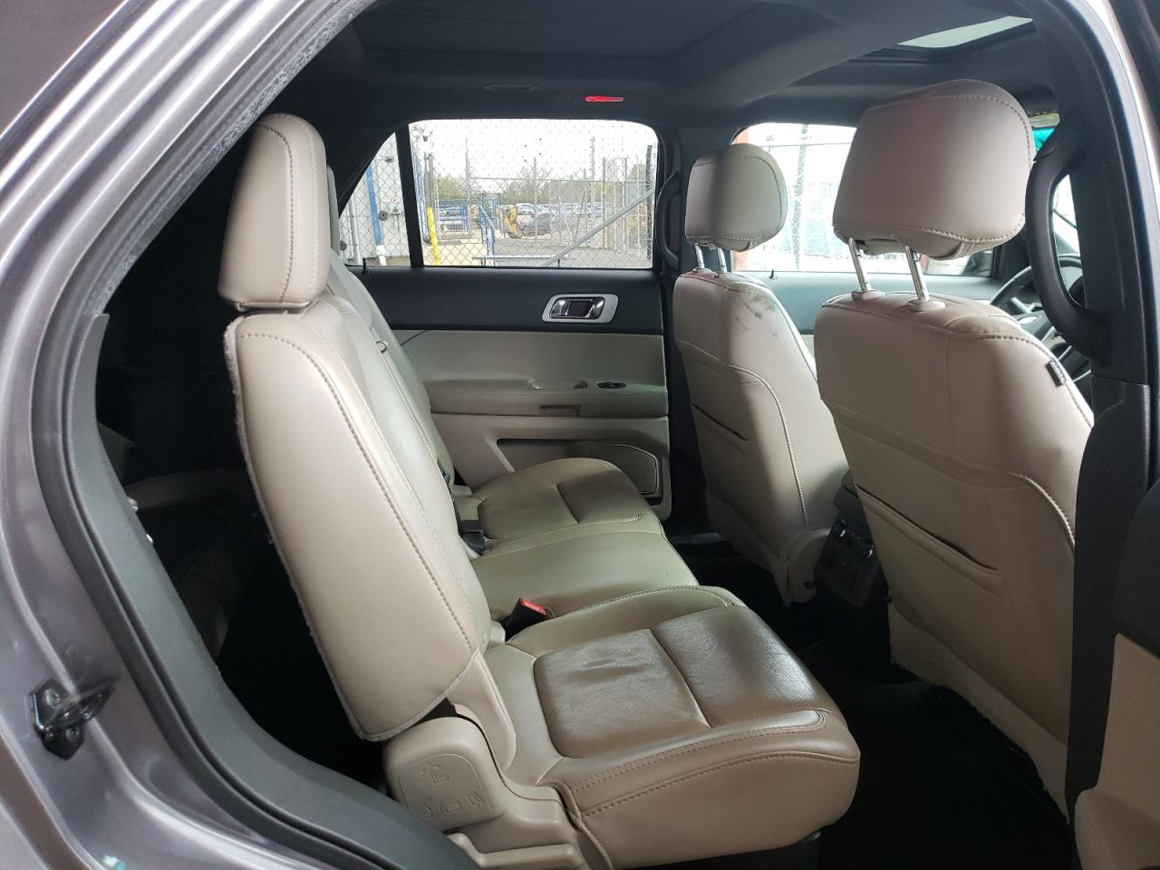 Photo 6 from auction – 2013 FORD EXPLORER L with VIN 1FM5K8F87DGC23026