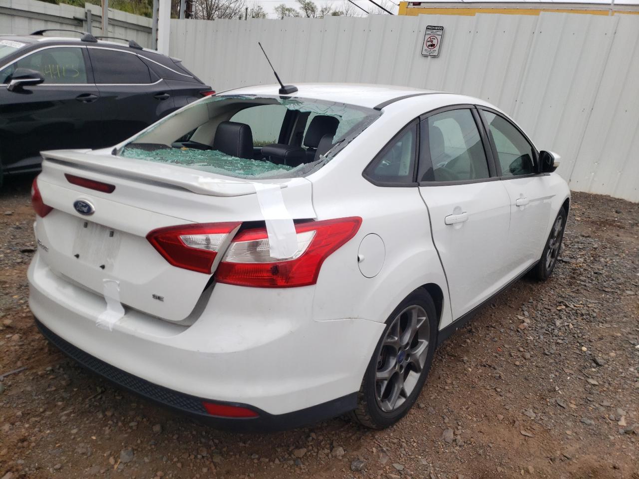 Photo 4 from auction – 2013 FORD FOCUS SE with VIN 1FADP3F2XDL308391