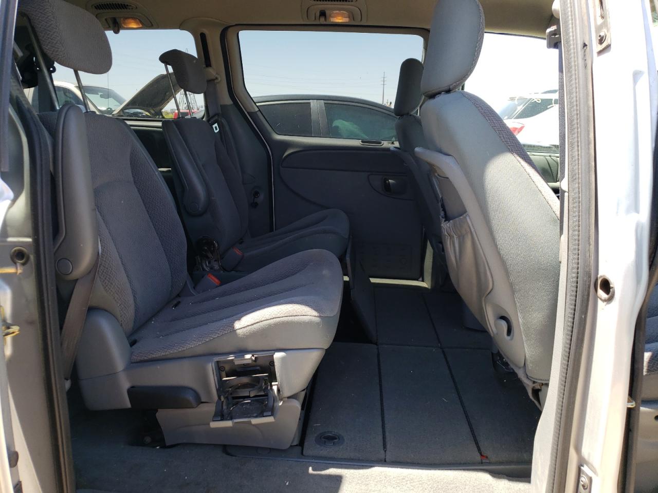 Photo 6 from auction – 2007 DODGE GRAND CARA with VIN 2D4GP44L87R166338