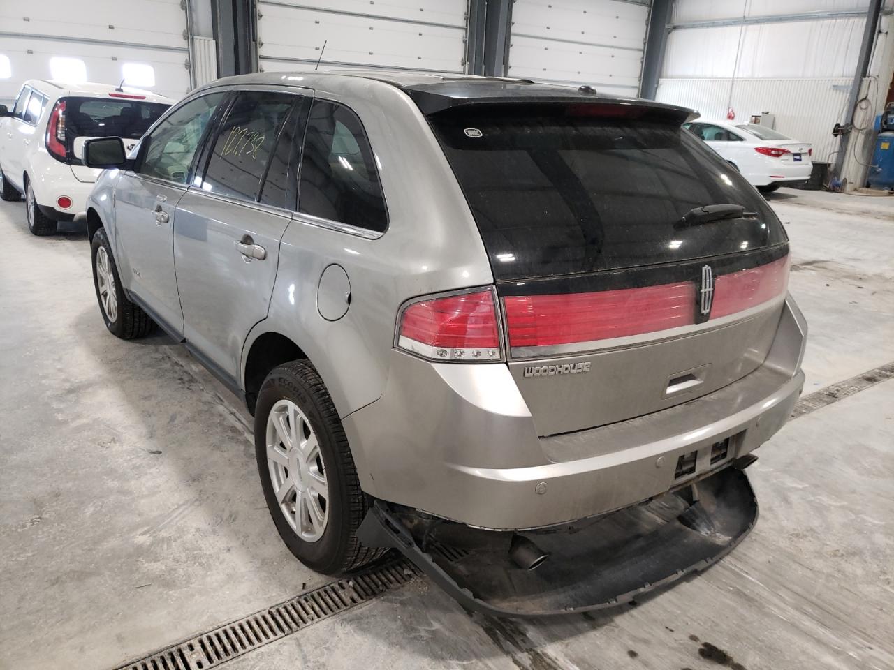Photo 3 from auction – 2008 LINCOLN MKX with VIN 2LMDU88C78BJ21928