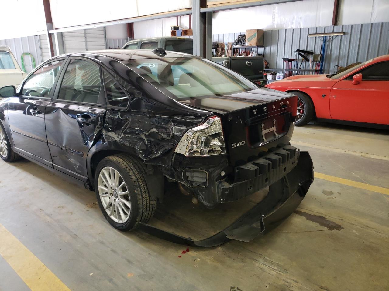 Photo 9 from auction – 2010 VOLVO S40 2.4I with VIN YV1382MS9A2501899