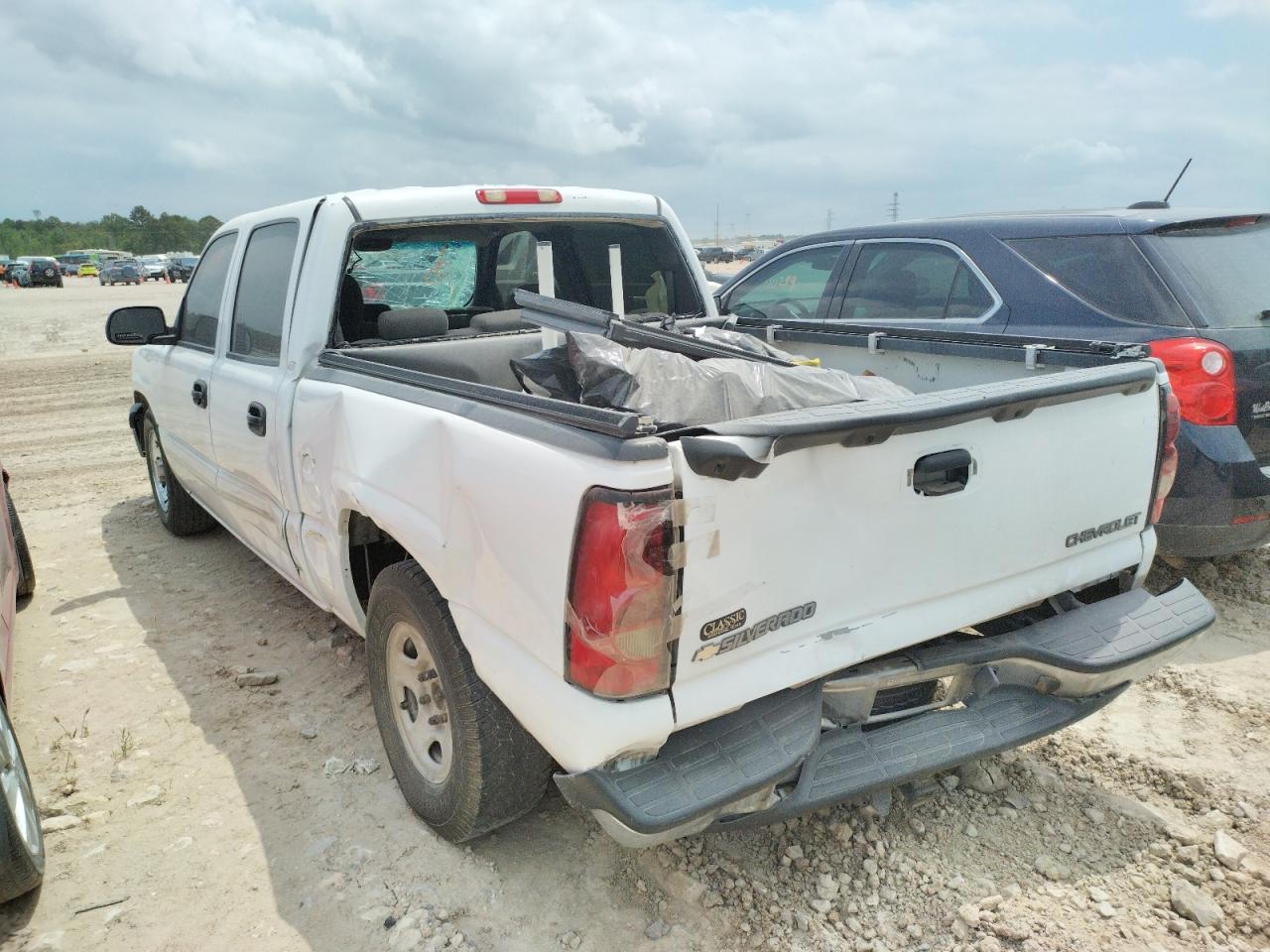 Zdjęcie 3 z aukcji – 2005 CHEVROLET SILVERADO z VIN 2GCEC13T851212309