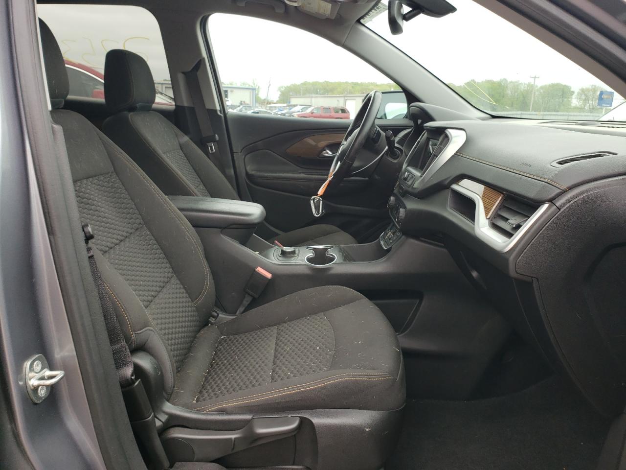 Photo 5 from auction – 2019 GMC TERRAIN SL with VIN 3GKALMEV2KL105303