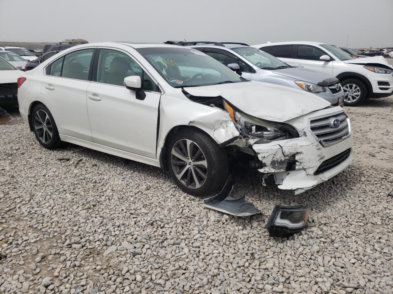 SUBARU LEGACY 2.5 2015 with VIN 4S3BNBL67F3044610 - Photo from auction
