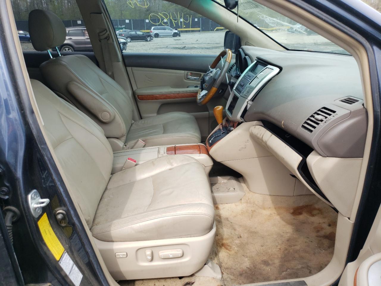 Photo 5 from auction – 2006 LEXUS RX 330 with VIN JTJHA31UX60106044