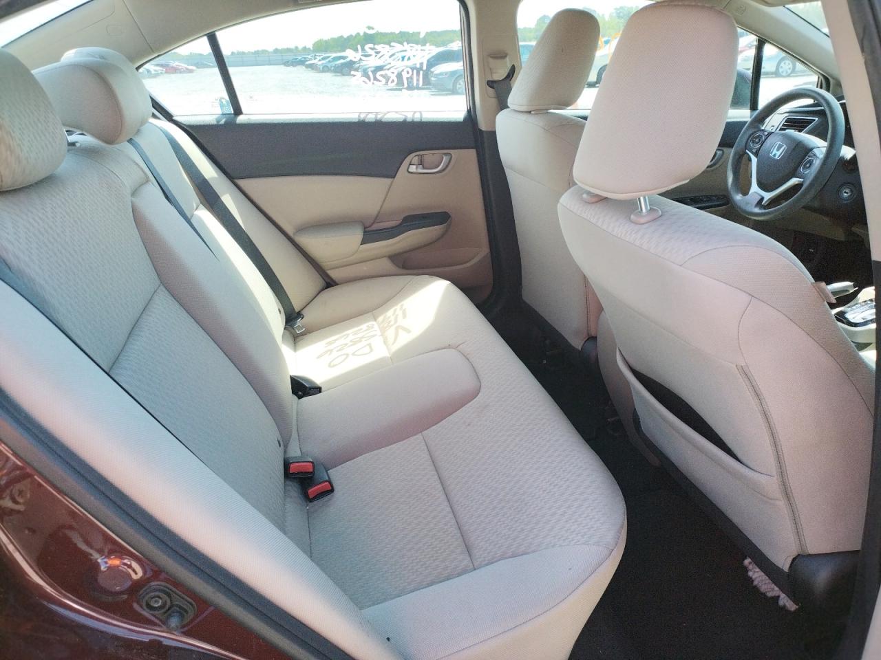 Photo 6 from auction – 2015 HONDA CIVIC LX with VIN 19XFB2F57FE117643